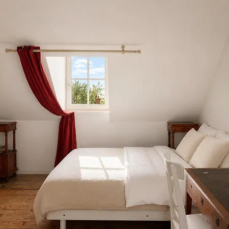 Ferienhaus Former Dairy With Private Garden And Sea Within Walking Distance Villerville